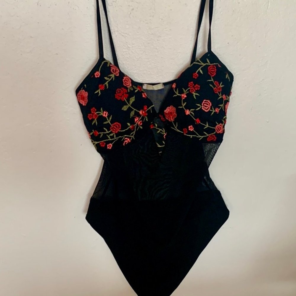 Olive Tree Black Embroidered Body Suit - size Large